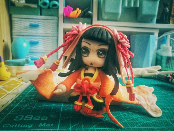 粘土收工制作鲤鱼精