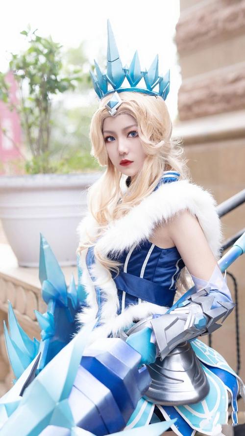 cos:王者荣耀雅典娜冰冠公主cos正片@挽舟