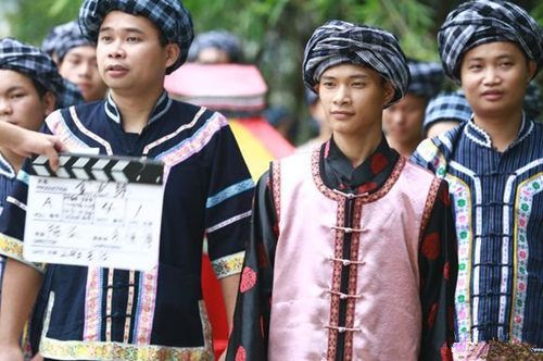 后,在社会上引起了较大反响,激发了布依人热爱和发展本民族文化的热情