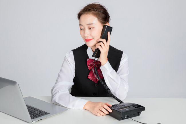 酒店员工如何规范地接听电话