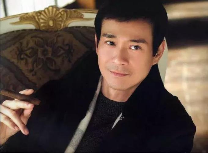 郑少秋个人简历(72岁郑少秋近照曝光)