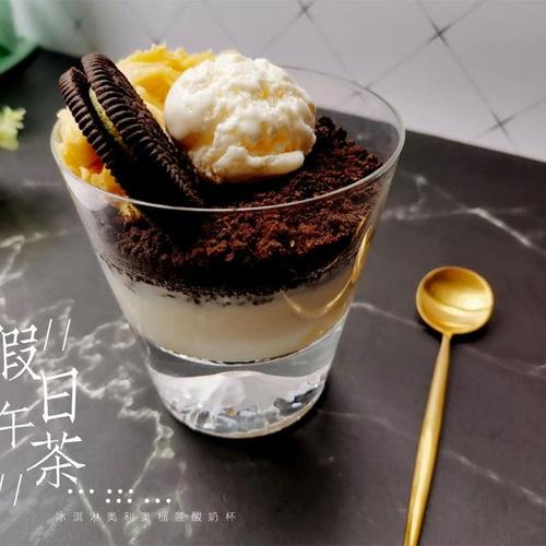 冰淇淋奥利奥榴莲酸奶杯,简单美味有颜值