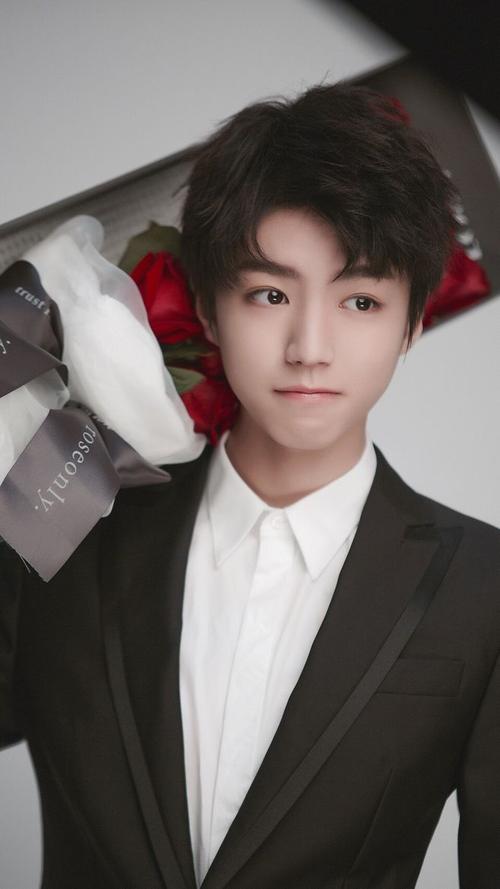 王俊凯 | roseonly诺誓