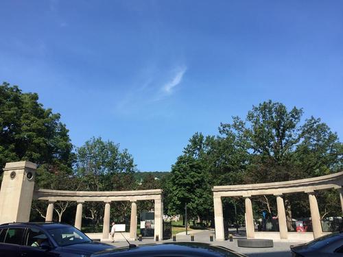 麦吉尔大学的正门