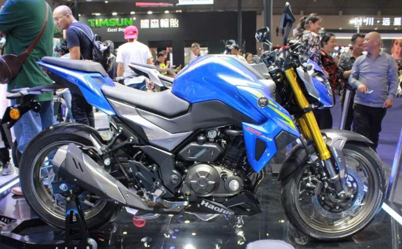 豪爵dr300来了双缸水冷4气门215kw搭进口零部件