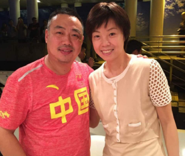 朱雨玲输伊藤后变逗比引3国手哄笑!张怡宁联手刘国梁一致对日