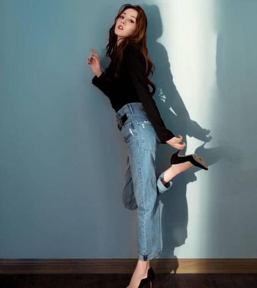 迪丽热巴高跟鞋配裤子搭配风格分享 告诉你高跟鞋怎么搭配才好看