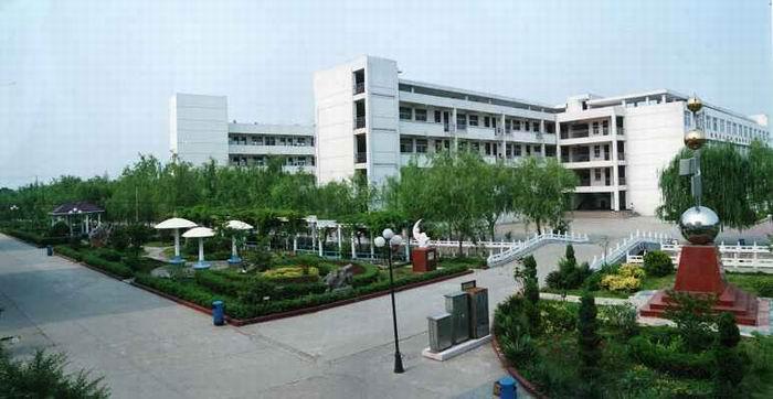 睢宁县文华中学