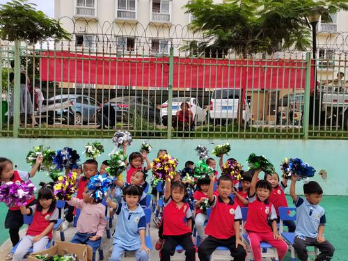 芒市睿恩幼儿园总园中二班运动记