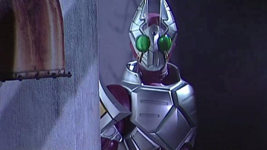 假面骑士blade:天选之人橘前辈为何没有君王形态?原因很沮丧