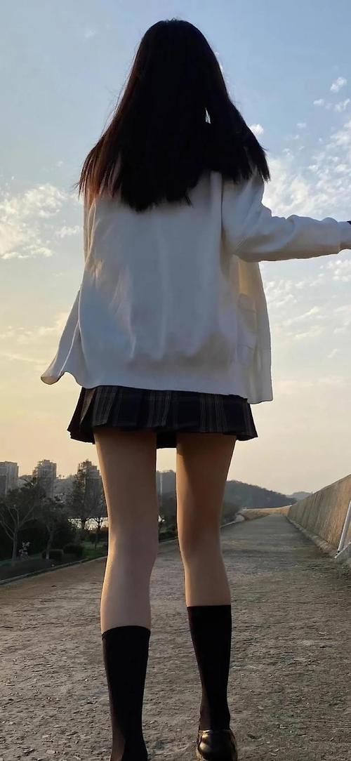 壁纸真正的背影杀手