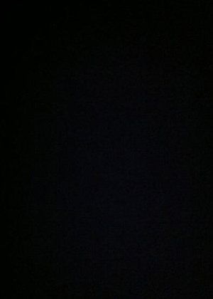 纯黑色背景图片全黑