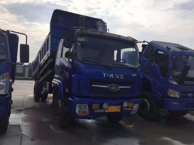 时代金刚自卸车图片