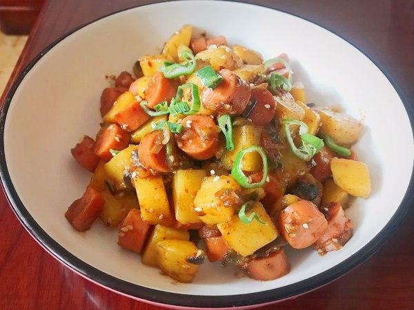 火腿肉炒土豆