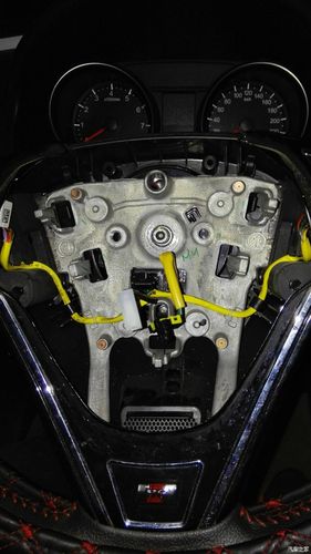 拆越级版h6方向盘怎么拽不下来