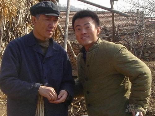 p>《继父》是由陈家林执导,李幼斌,郝岩,侯天来等人主演的家庭伦理