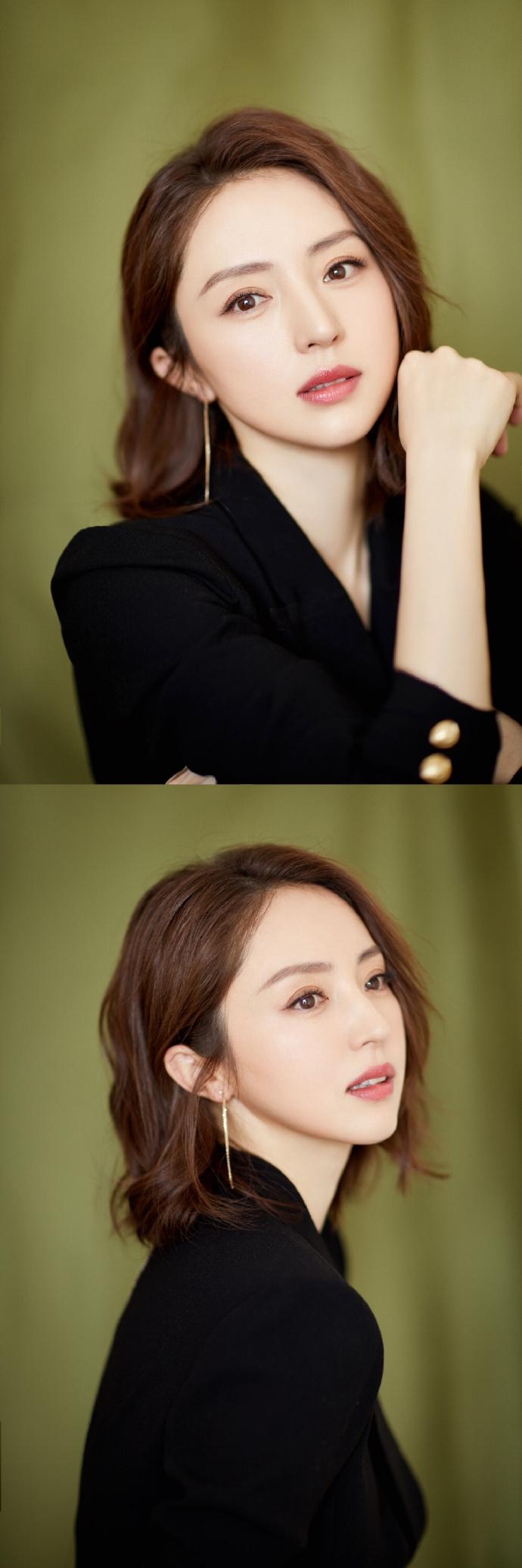 董璇全黑look女强人气场十足短发干练妆容精致