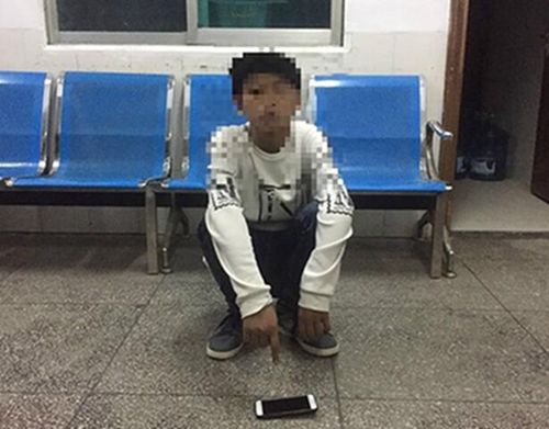 印江警方快速破获一起抢夺案