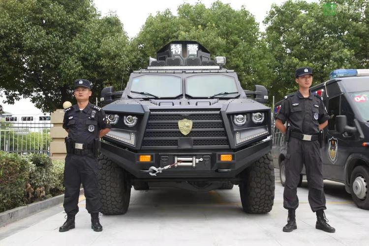 防弹头盔,防弹衣,防暴盾牌,电子脚扣,臂盾,约束叉,防刺服,警用汽车