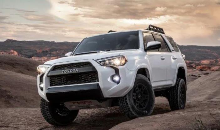 0lv6进口越野只卖40多万,丰田出品,比3.5l普拉多划算多了