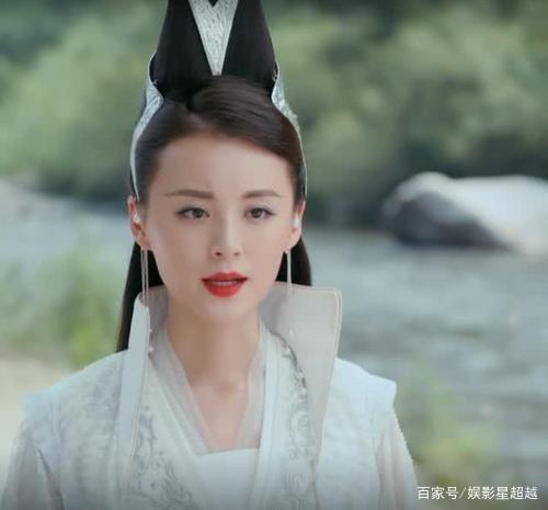 毛林林饰演邀月