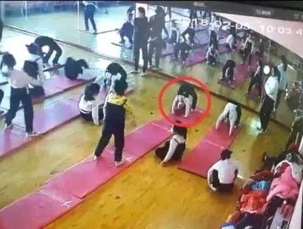 4岁河南女童因一个舞蹈动作致双腿瘫痪,学舞蹈的