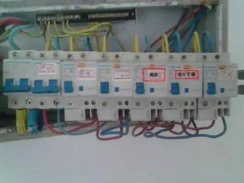 联想主板9针开关接线图家庭配电箱总漏电保护空气开关用63a还是40a