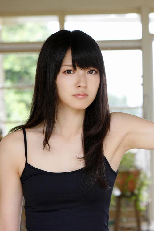 日本少女铃木爱理手机壁纸下载