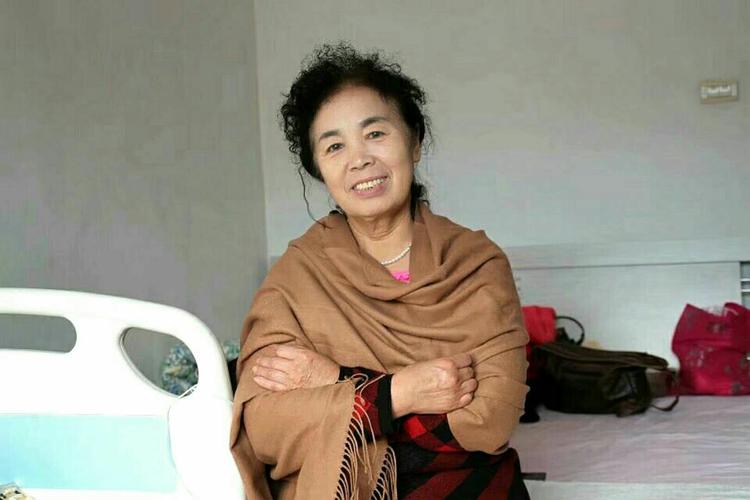 周士荣我们都想你,你终于来了,今天真高兴.