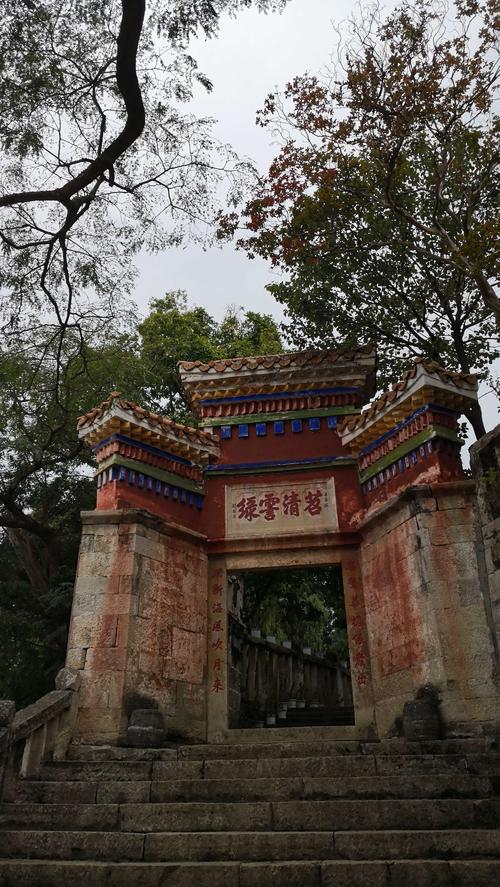 安龙招堤