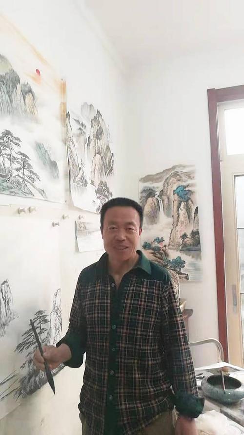 邓树庄,实力派画家,墨缘书画院副院长