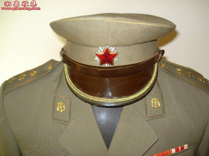 南斯拉夫社会主义时期上尉军服全套