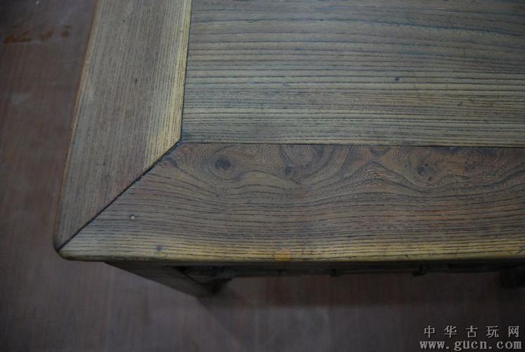 宽各94公分,高82公分 长宽各94公分,高82公分,面板双拼,榉木纹理漂亮