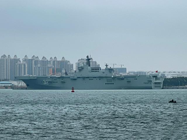 055驱逐舰无锡舰入列北海舰队坐拥4艘055大驱战力赶超日韩