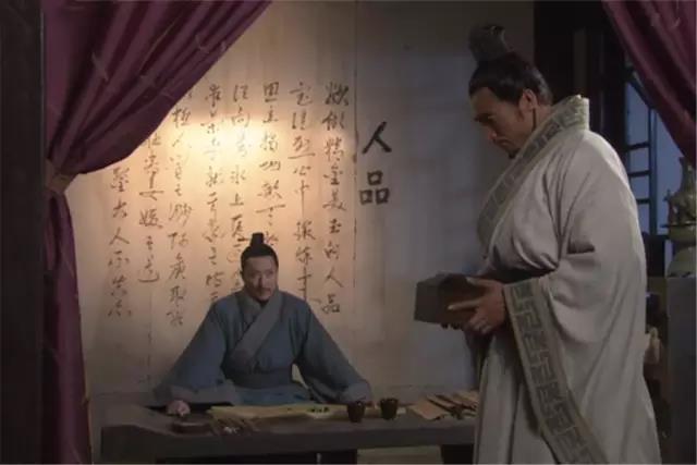 这就是中国历史上有名的"杨震拒金"故事.
