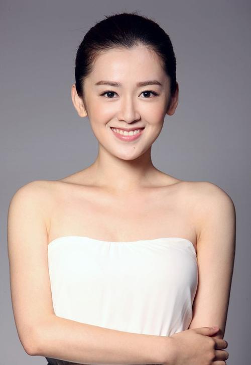 高清石安妮清纯写真图片_高清美女图片 - 酒吧妹