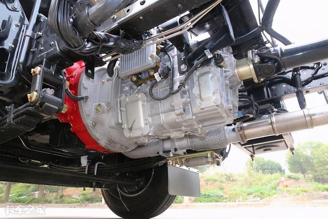 跃进快运h500和奥铃cts对比,城配运输轻卡谁更强?