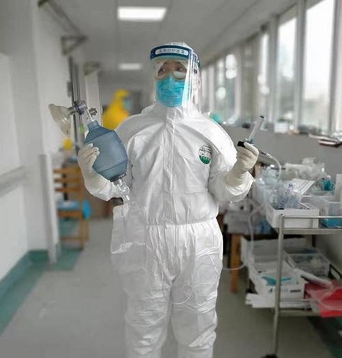 长篇专访 | 上海援鄂女医生10万字抗疫日记背后的故事