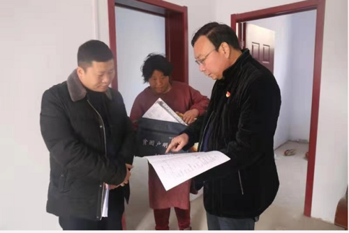 他就是现任渑池县仰韶镇党委书记的杨润明.