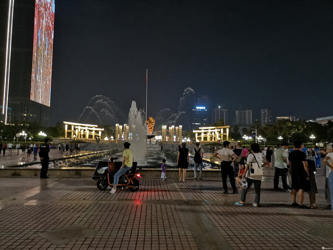 龙城广场美丽夜景