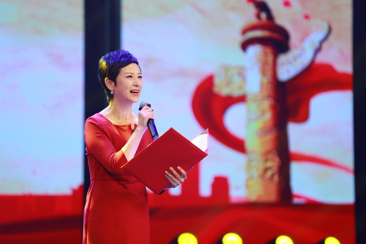 祖国我想对你说》 朗诵者:沈阳广播电视台新闻广播(沈阳新闻)主播傅蓉