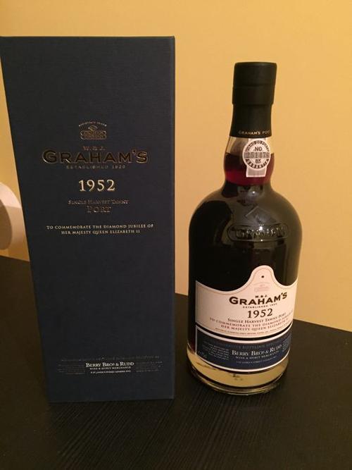 1952 colheita port graham"s jubilee - bottled in 2012
