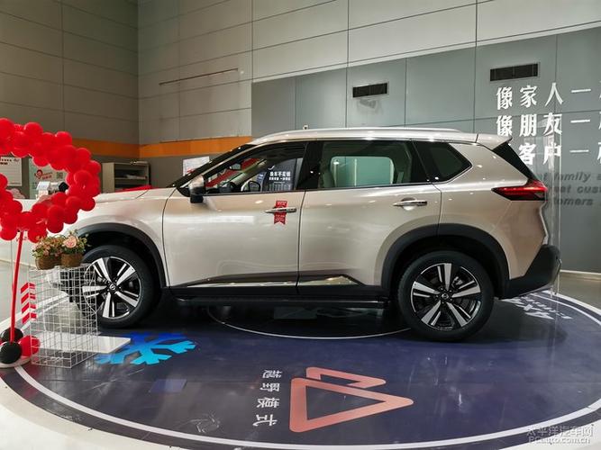 到店探车东风日产2021款新奇骏