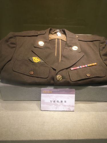 参观柳州军事博物馆