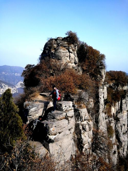 徒步巩义青龙山骆驼峰