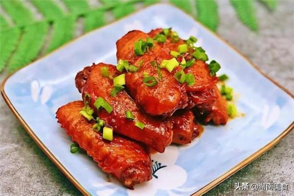 零失败的可乐鸡翅,色泽鲜艳肉汁香甜,好吃到停不下来