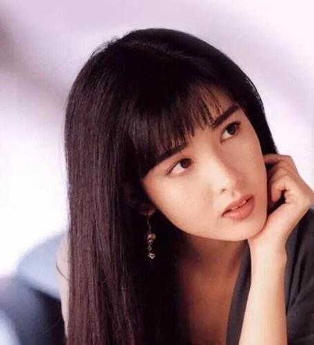 周慧敏个人资料简介图片百科_生肖星座八字排盘_姑娘家