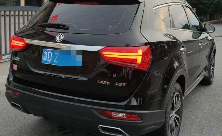绍兴二手风光580 2018 款 改款 1.5t cvt豪华型 黑色 - 小猪二手车