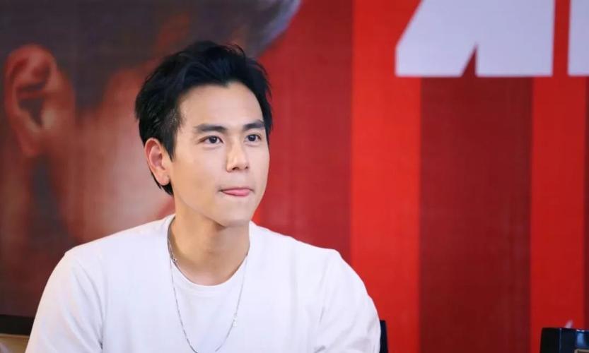 邪不胜正男主角彭于晏时尚高清壁纸