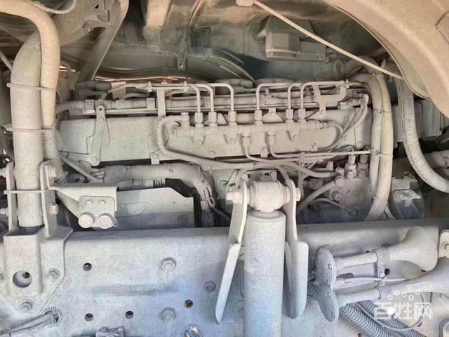 豪沃后八轮 380国五发动机 现工程完工低